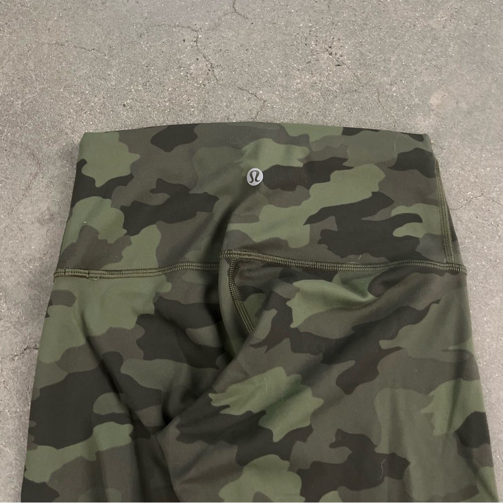 Camo Lulu Lemon Leggings size 4